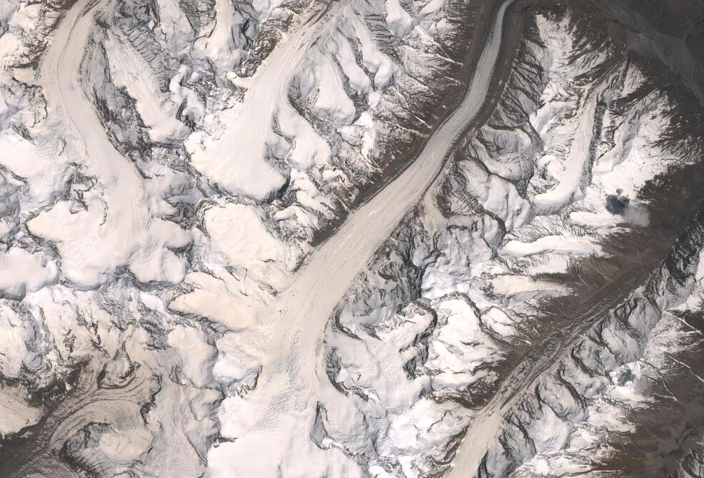 Aerial view of Drang-Drung Glacier