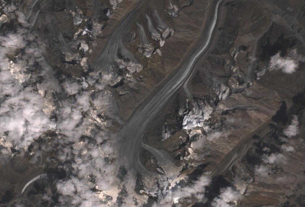 Aerial view of Drang-Drung Glacier