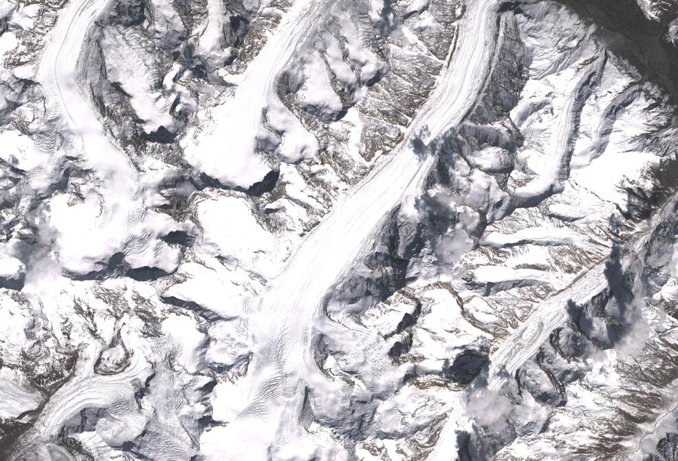 Aerial view of Drang-Drung Glacier