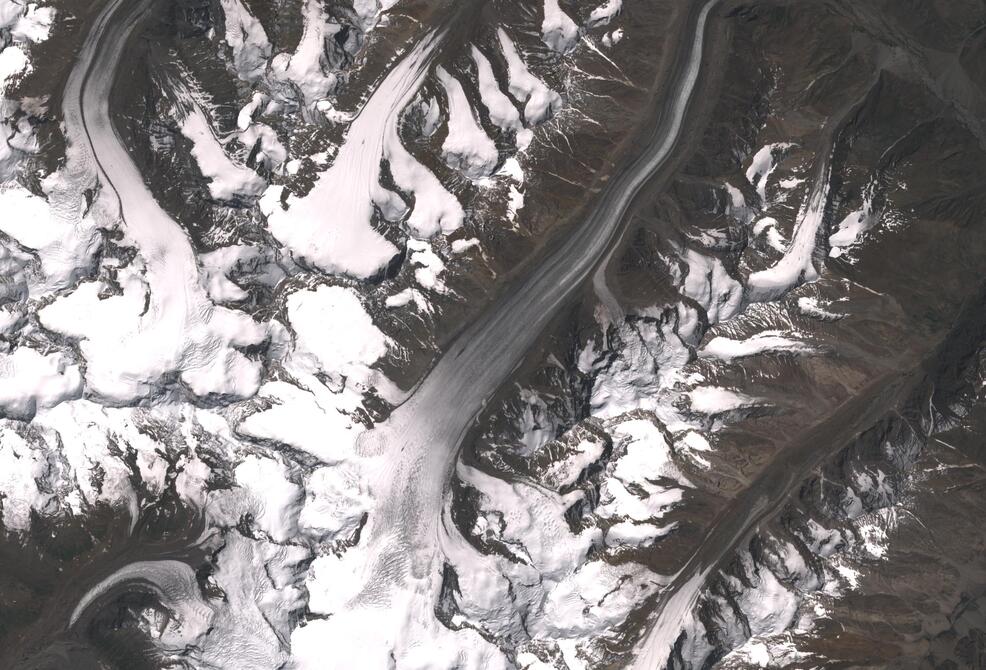 Aerial view of Drang-Drung Glacier