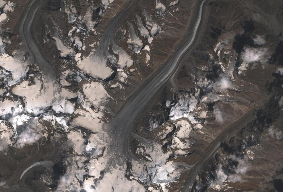 Aerial view of Drang-Drung Glacier