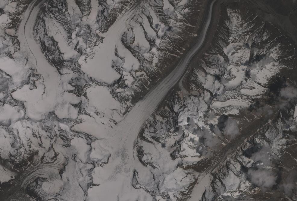 Aerial view of Drang-Drung Glacier