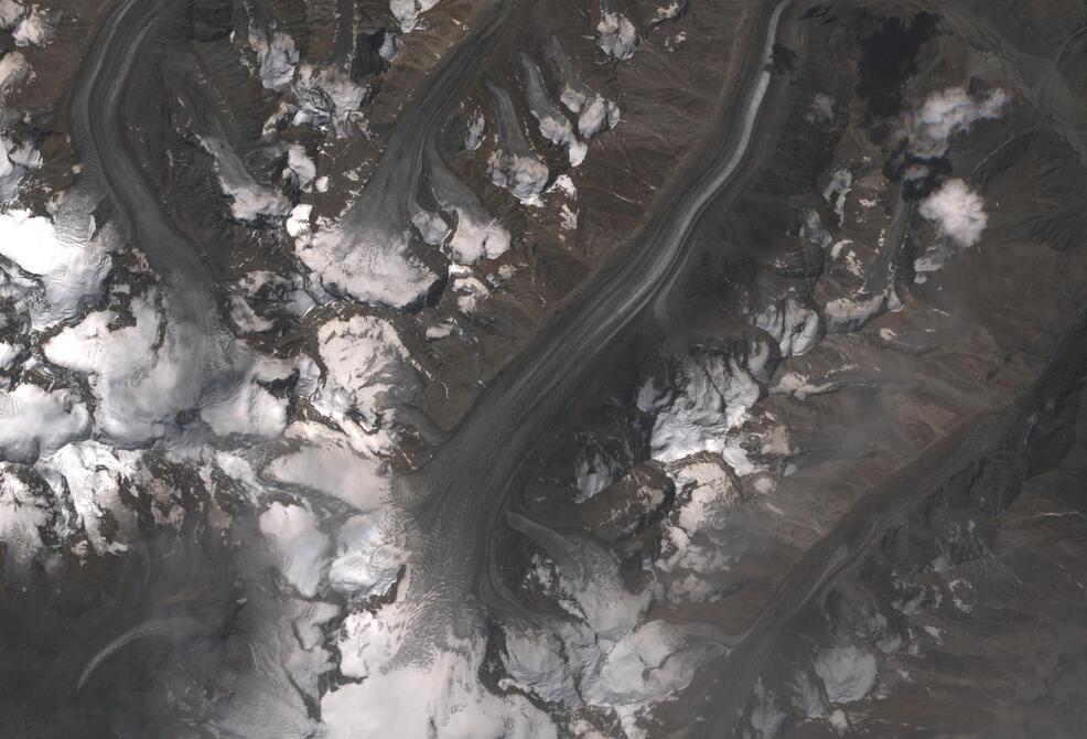 Aerial view of Drang-Drung Glacier