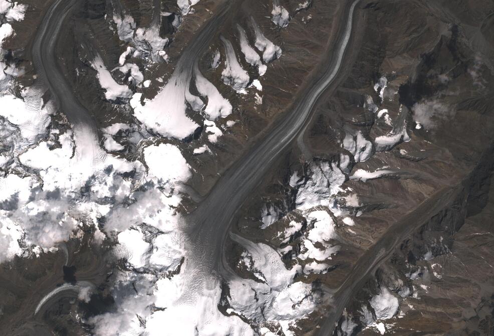 Aerial view of Drang-Drung Glacier