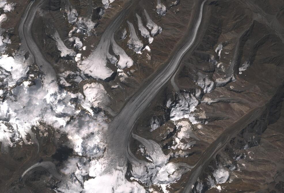 Aerial view of Drang-Drung Glacier