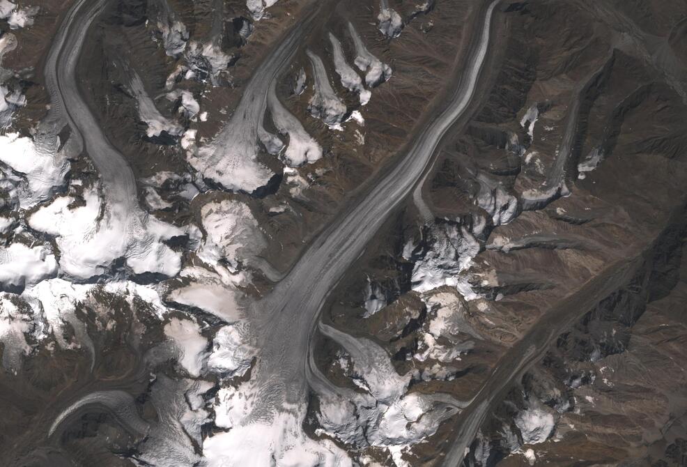 Aerial view of Drang-Drung Glacier