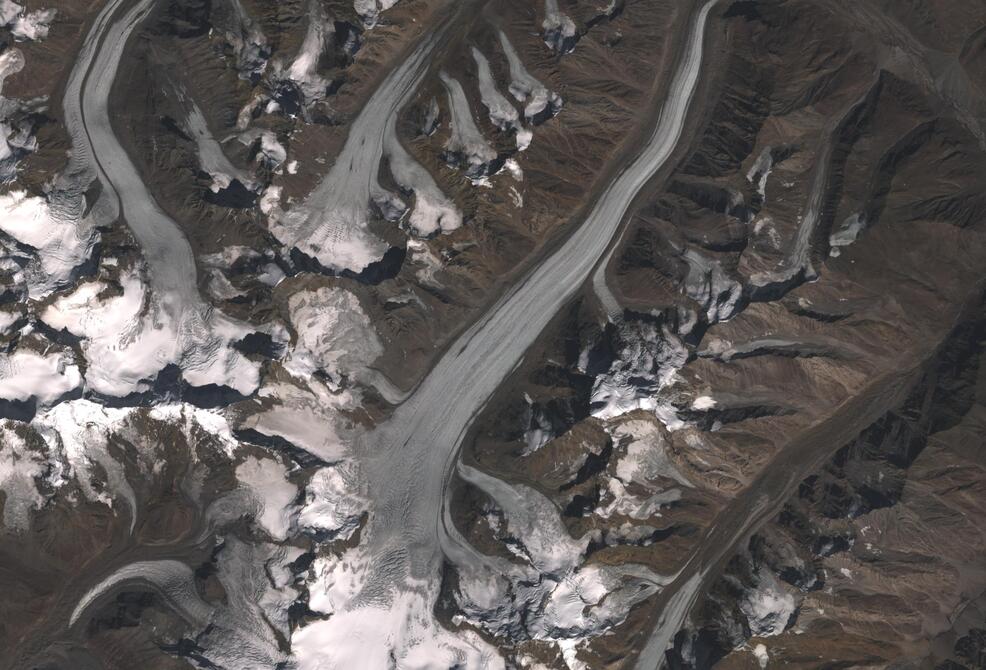 Aerial view of Drang-Drung Glacier