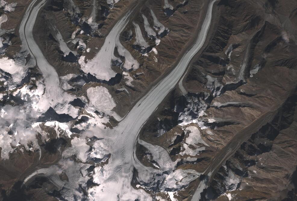 Aerial view of Drang-Drung Glacier