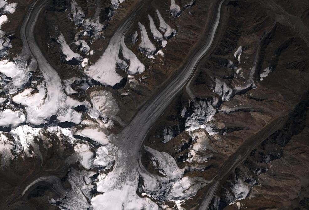 Aerial view of Drang-Drung Glacier