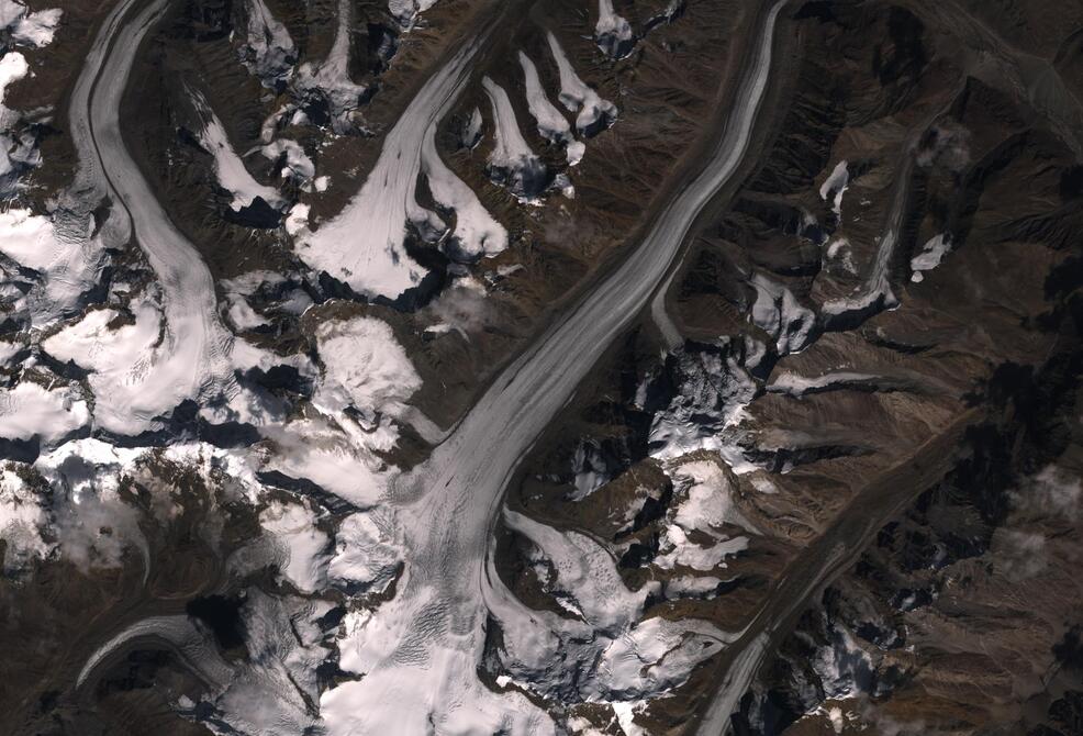 Aerial view of Drang-Drung Glacier