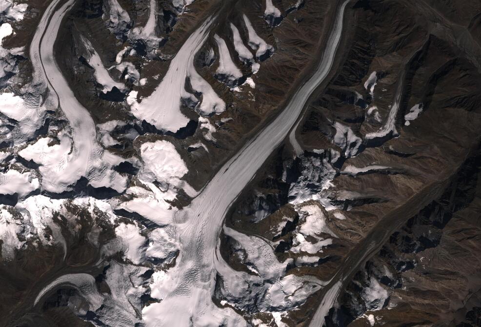 Aerial view of Drang-Drung Glacier