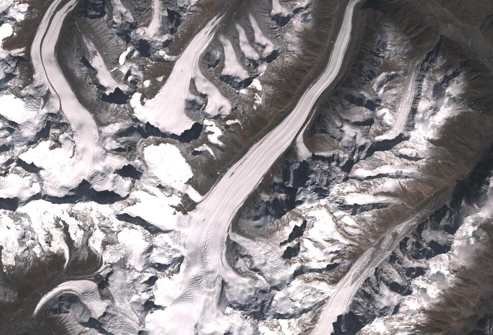 Aerial view of Drang-Drung Glacier