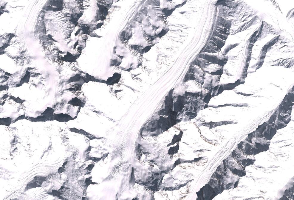 Aerial view of Drang-Drung Glacier