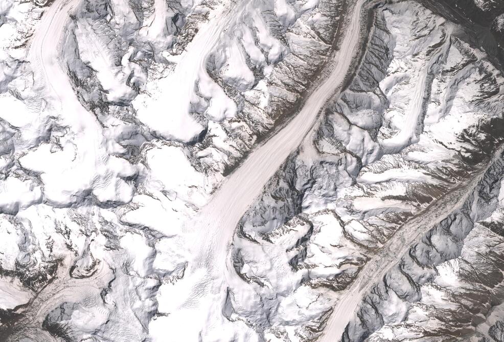 Aerial view of Drang-Drung Glacier