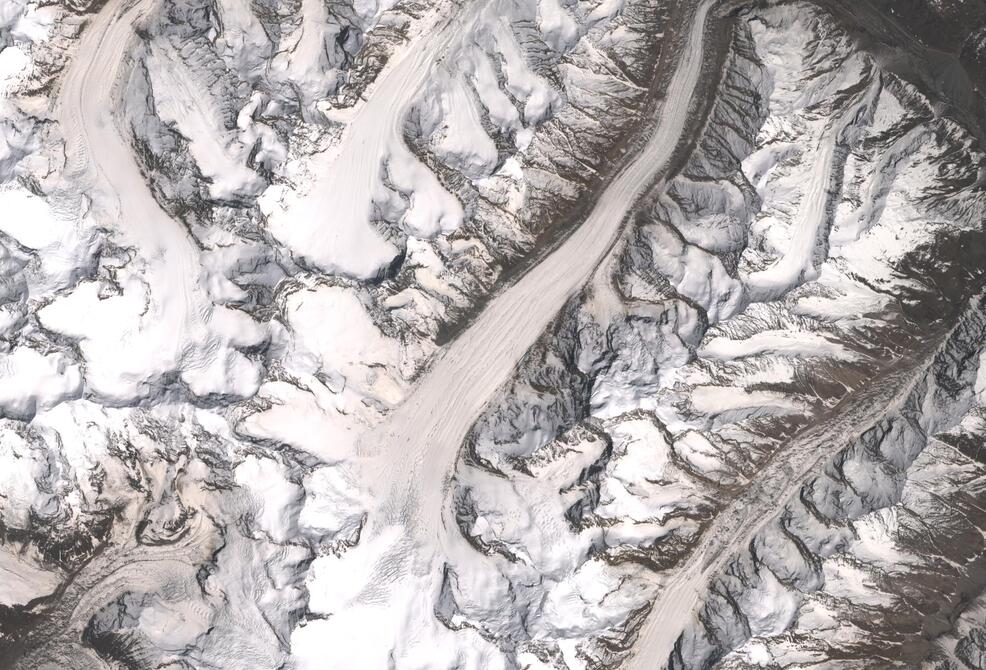 Aerial view of Drang-Drung Glacier