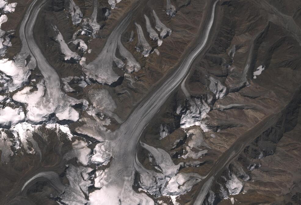 Aerial view of Drang-Drung Glacier