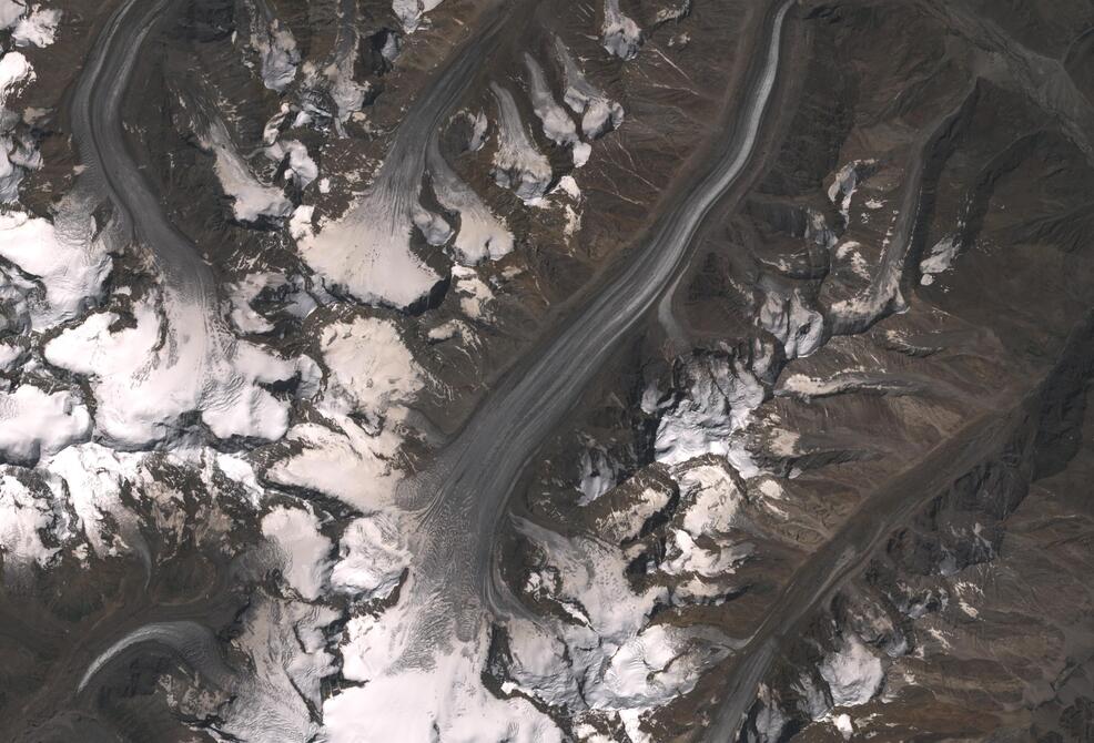 Aerial view of Drang-Drung Glacier