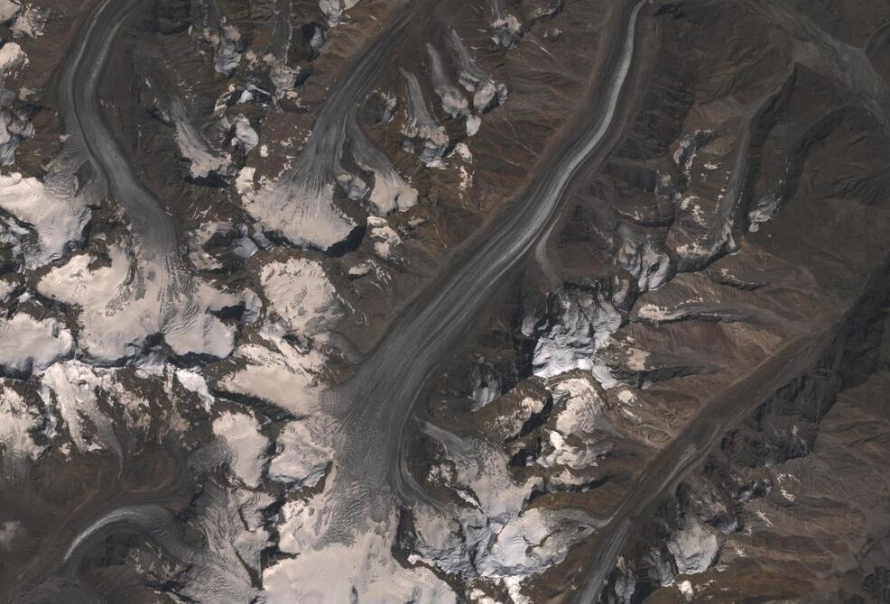 Aerial view of Drang-Drung Glacier