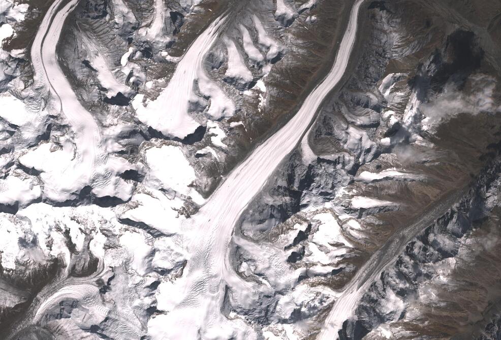 Aerial view of Drang-Drung Glacier