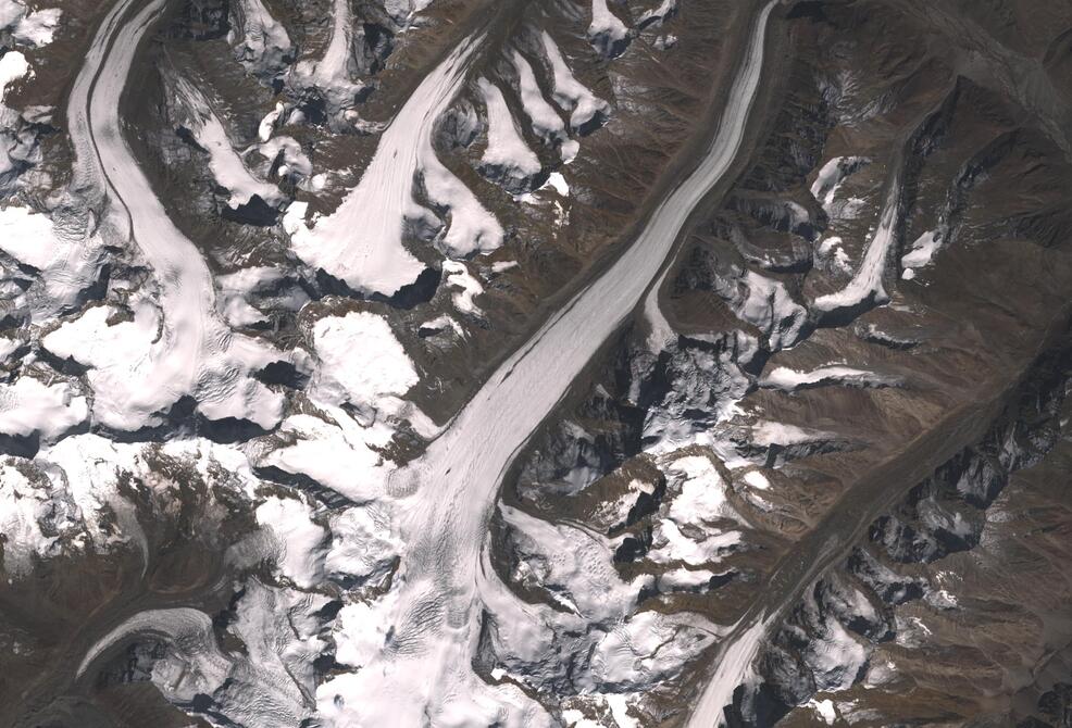 Aerial view of Drang-Drung Glacier