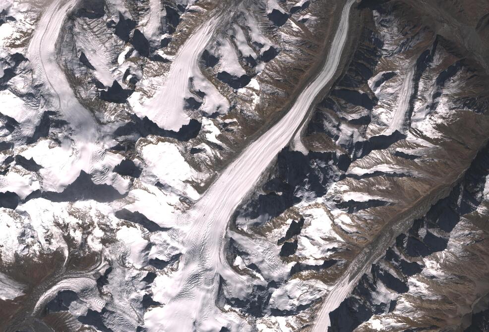 Aerial view of Drang-Drung Glacier