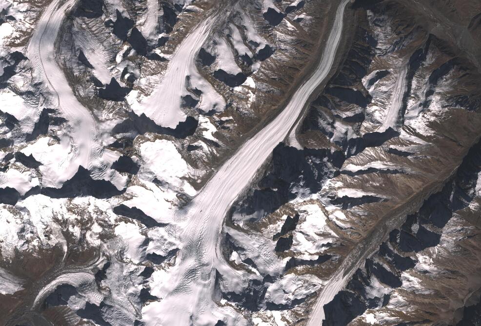 Aerial view of Drang-Drung Glacier