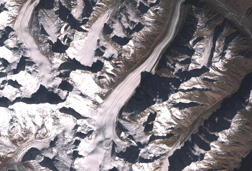 Aerial view of Drang-Drung Glacier