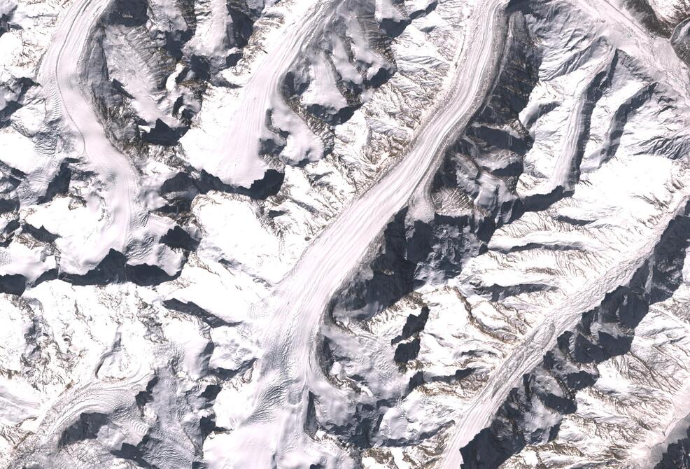 Aerial view of Drang-Drung Glacier