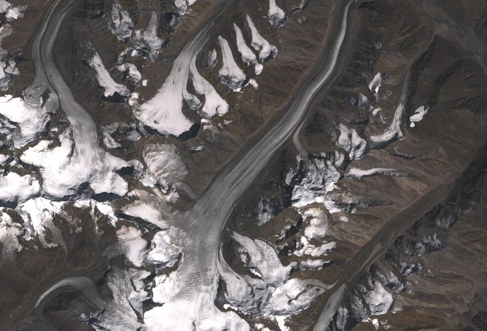 Aerial view of Drang-Drung Glacier