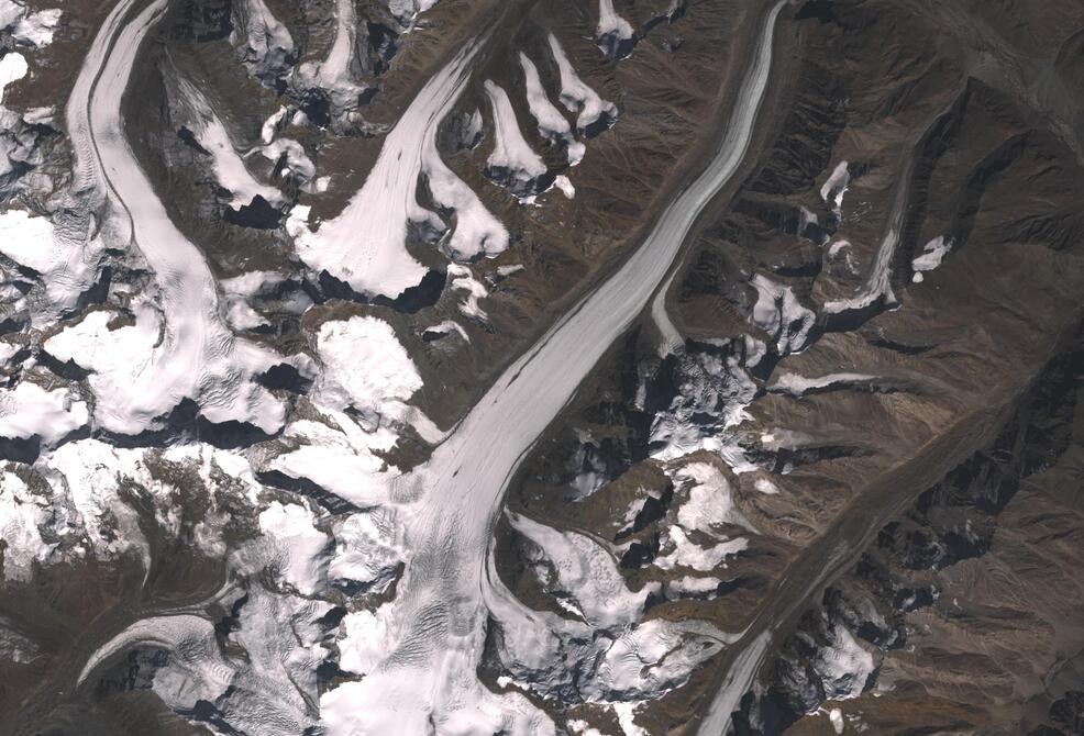 Aerial view of Drang-Drung Glacier