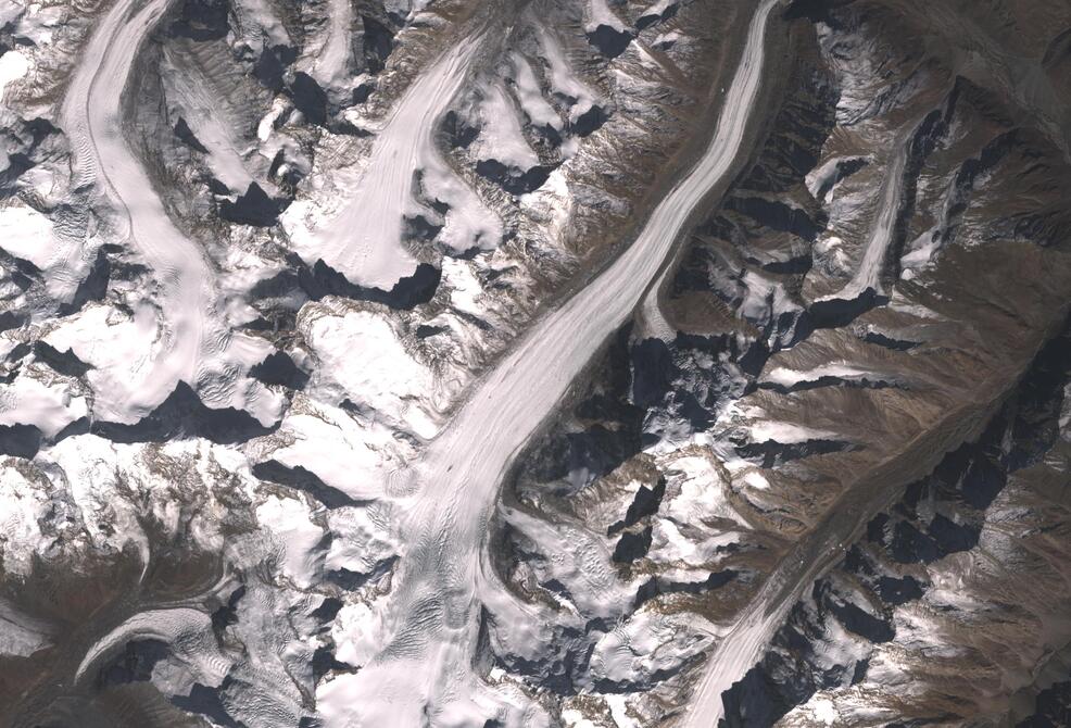 Aerial view of Drang-Drung Glacier
