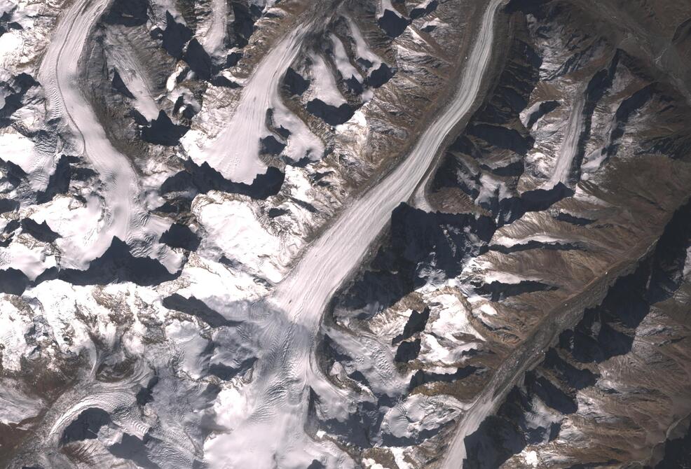 Aerial view of Drang-Drung Glacier