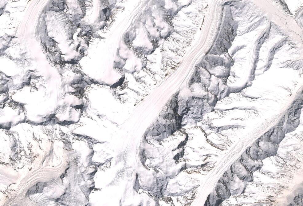Aerial view of Drang-Drung Glacier