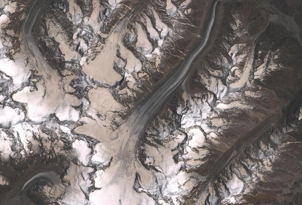 Aerial view of Drang-Drung Glacier