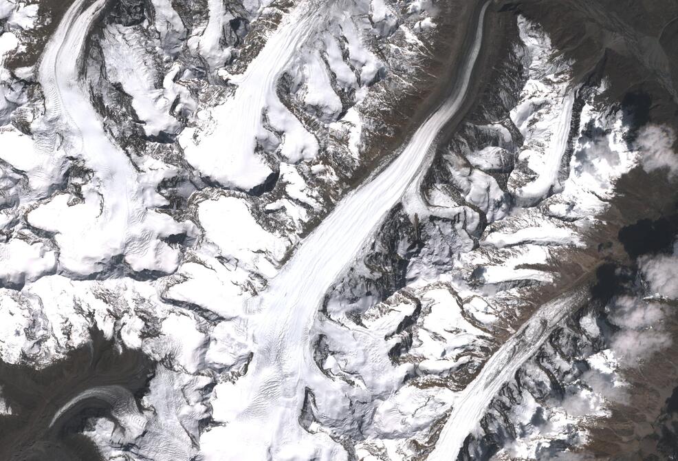 Aerial view of Drang-Drung Glacier