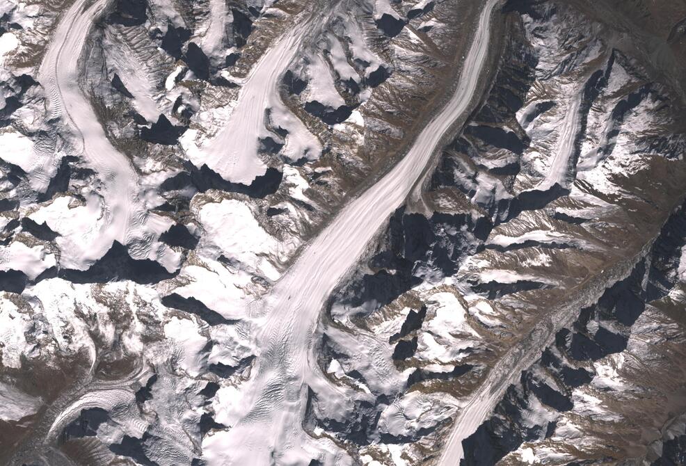 Aerial view of Drang-Drung Glacier
