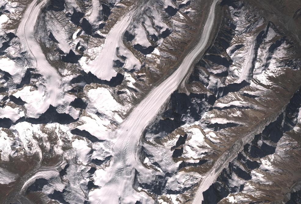 Aerial view of Drang-Drung Glacier