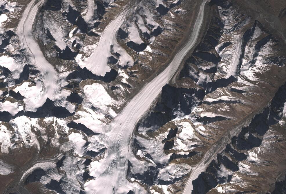 Aerial view of Drang-Drung Glacier