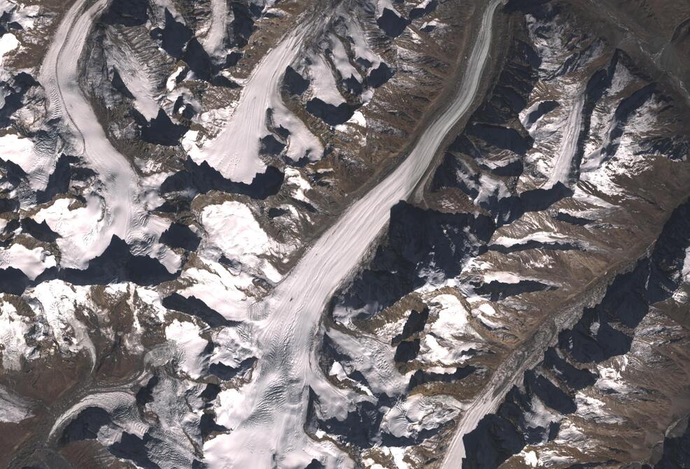 Aerial view of Drang-Drung Glacier