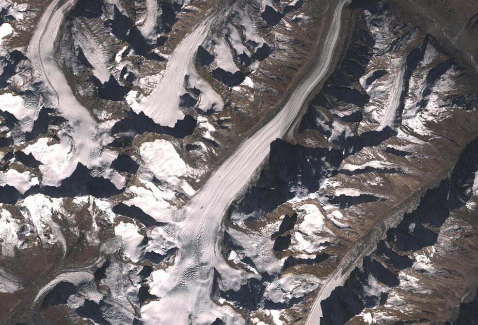 Aerial view of Drang-Drung Glacier