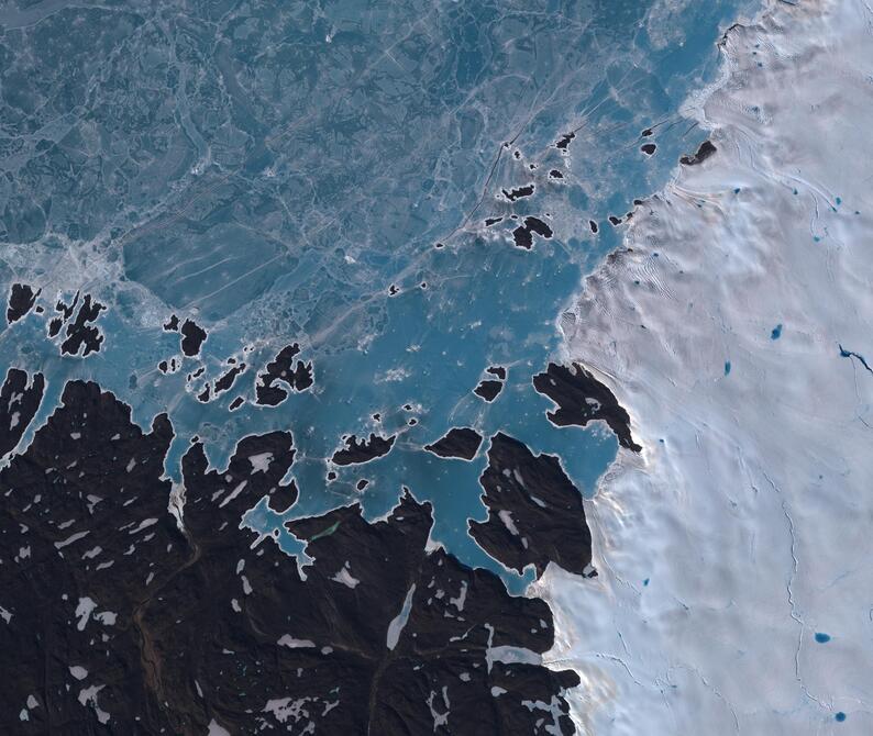 Aerial view of Humboldt Glacier - South