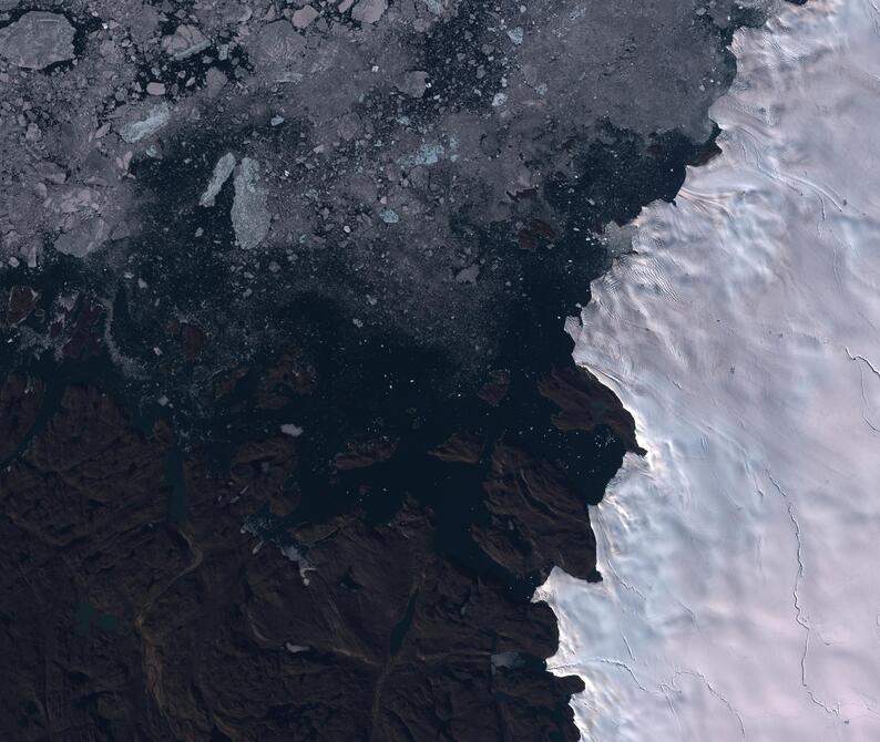 Aerial view of Humboldt Glacier - South