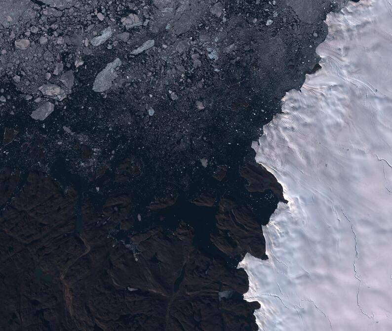 Aerial view of Humboldt Glacier - South