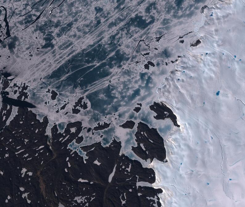 Aerial view of Humboldt Glacier - South