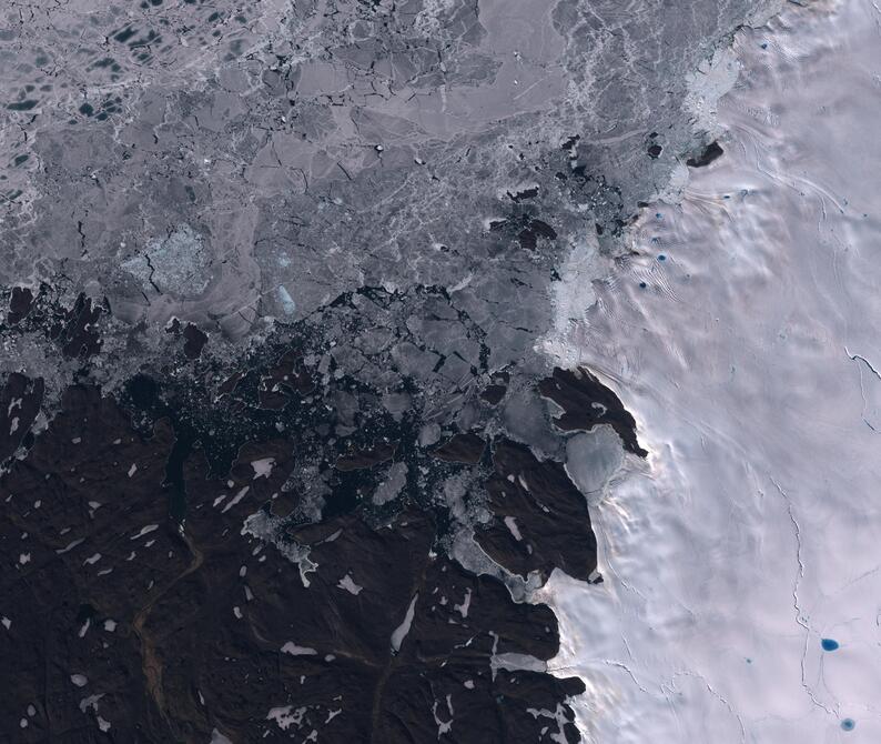 Aerial view of Humboldt Glacier - South