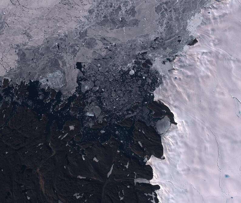 Aerial view of Humboldt Glacier - South