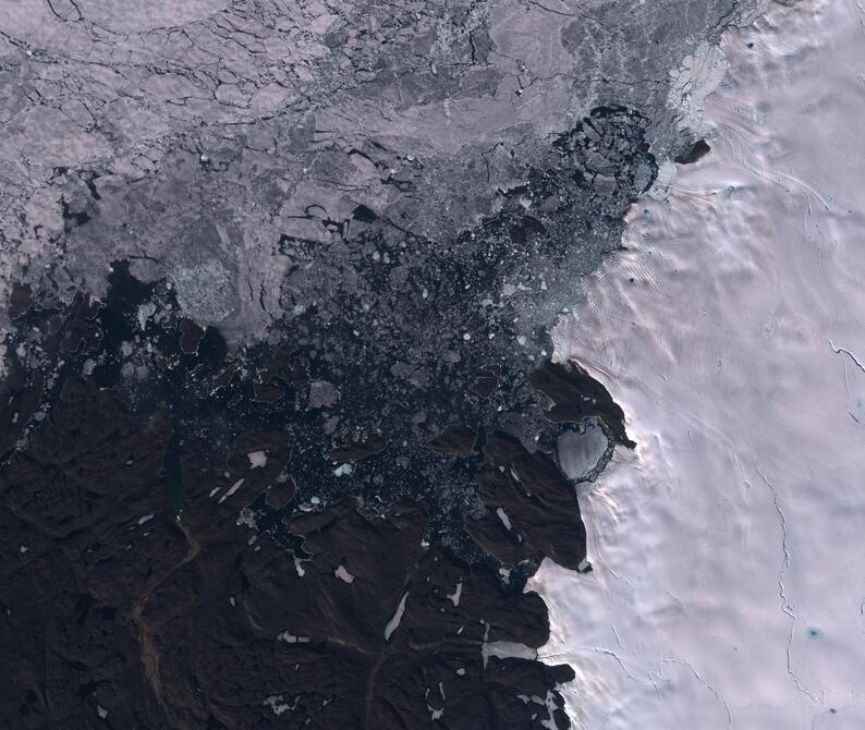 Aerial view of Humboldt Glacier - South