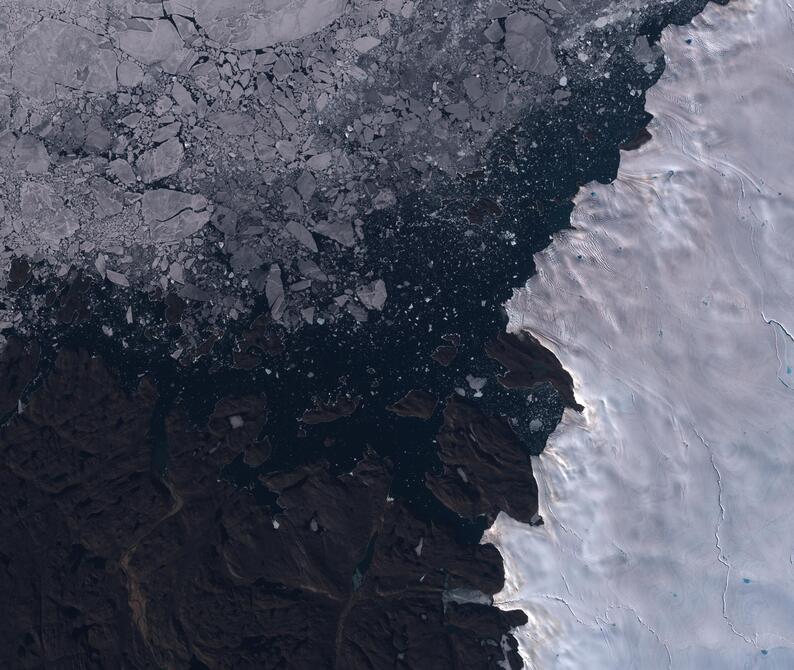 Aerial view of Humboldt Glacier - South