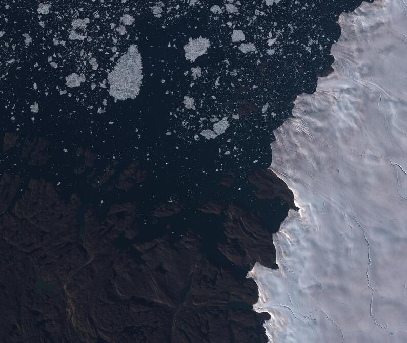 Aerial view of Humboldt Glacier - South