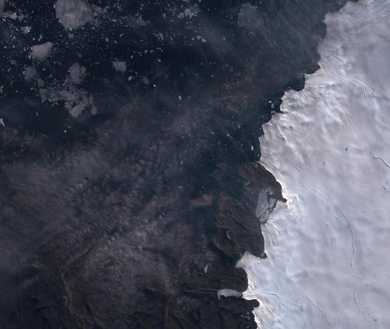 Aerial view of Humboldt Glacier - South